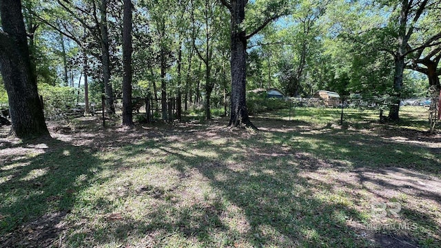 5318 Knollwood Ct, Mobile, AL 36619 - view of yard with fence