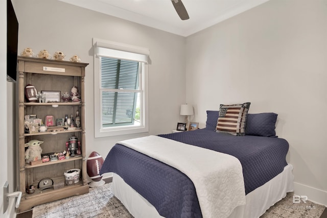 bedroom featuring ceiling fan