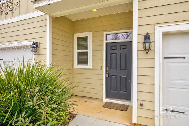 view of property entrance