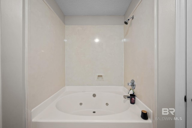 129 Oakwood Ave, Fairhope, AL 36532 - bathroom with a textured ceiling