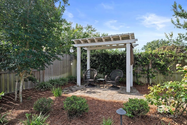 129 Oakwood Ave, Fairhope, AL 36532 - fenced backyard featuring a patio