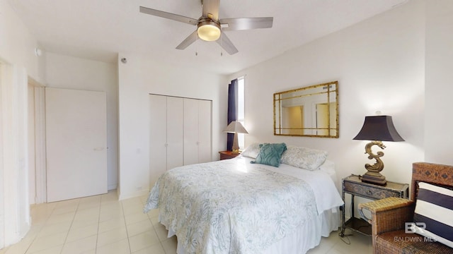 bedroom featuring a closet and ceiling fan