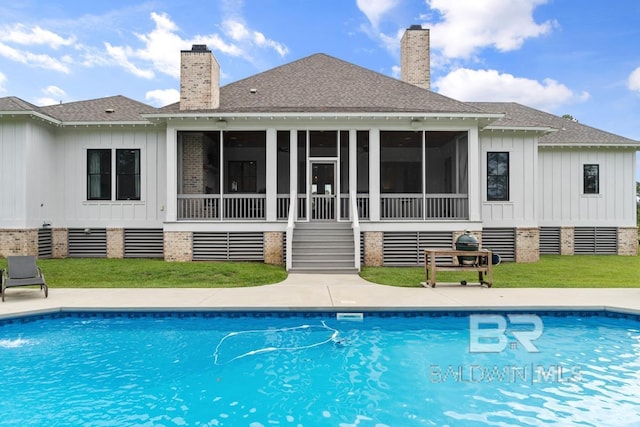 21151 Caveletti Cir, Fairhope, AL 36532 - swimming pool featuring a sunroom