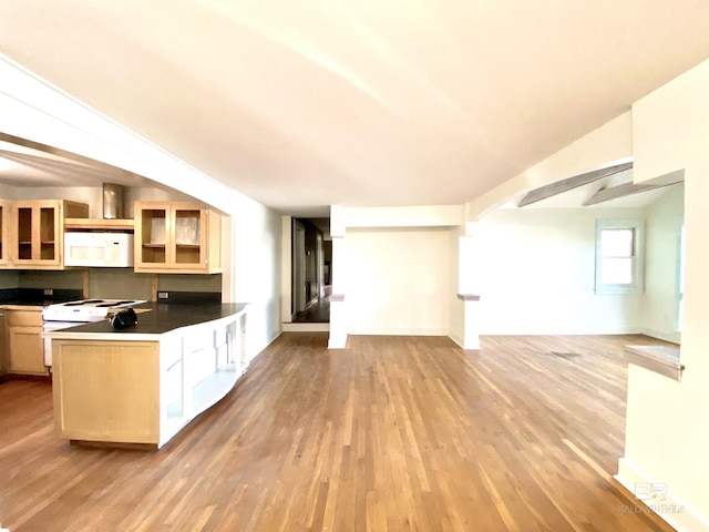 544 S Windmill Ridge Rd, Gulf Shores, AL 36542 - kitchen featuring white appliances, wood finished floors, and glass insert cabinets