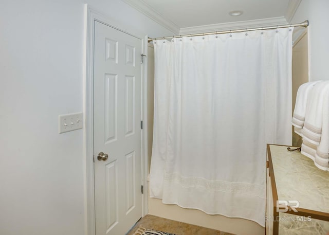 full bath featuring shower / tub combo and ornamental molding