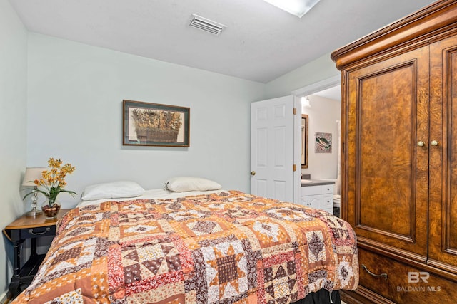 606 Fairhope Ave, Fairhope, AL 36532 - bedroom featuring ensuite bath