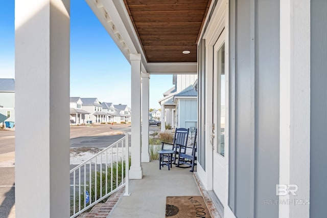 balcony featuring covered porch