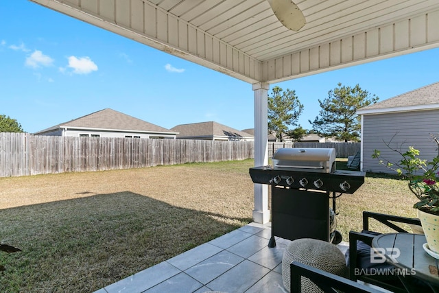 view of yard with a patio area