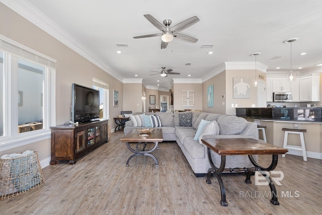 1402 W Dune Dr, Gulf Shores, AL 36542 - living room featuring recessed lighting, wood finished floors, and ceiling fan