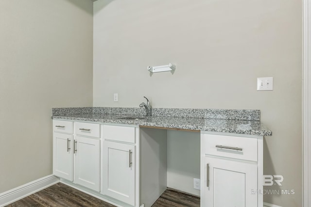 24774 Smarty Jones Cir, Daphne, AL 36526 - bathroom with a sink, wood finished floors, and baseboards
