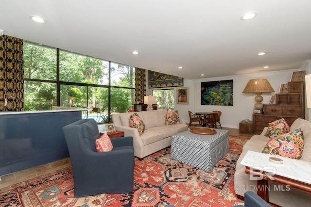 6000 Shenandoah Rd, Mobile, AL 36608 - living area with recessed lighting