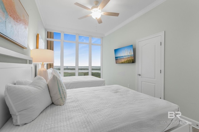 23008 W Perdido Beach Blvd Unit 1905, Orange Beach, AL 36561 - bedroom featuring crown molding, a ceiling fan, and baseboards