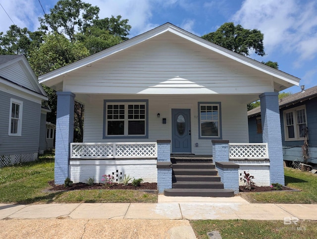view of front of house featuring a porch