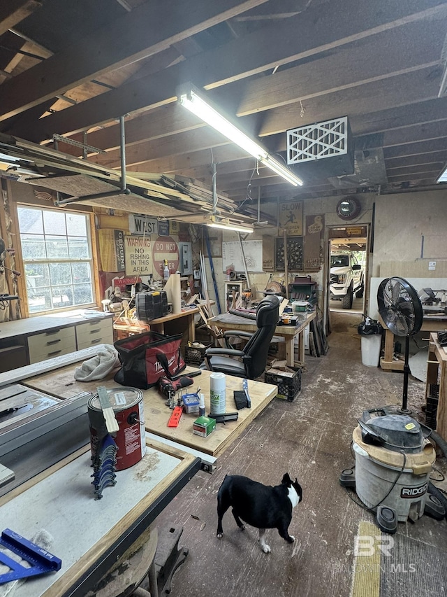 32098 Jessup Ln, Lillian, AL 36549 - miscellaneous room featuring a workshop area