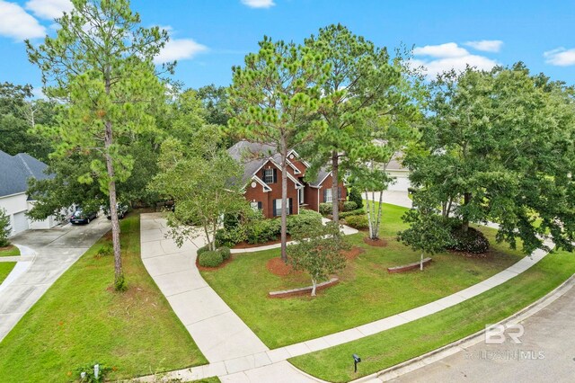 view of front of house with a front yard