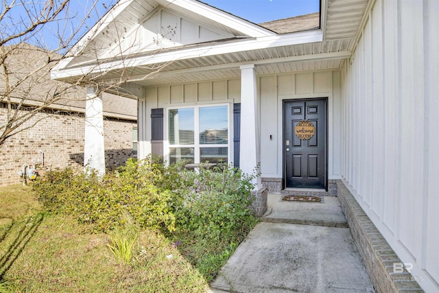 view of property entrance