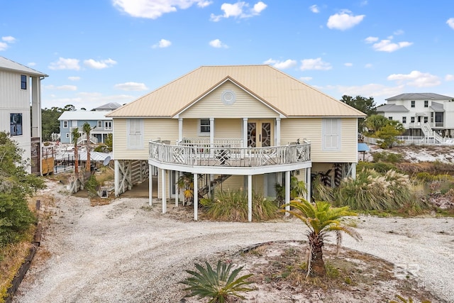 view of front of property