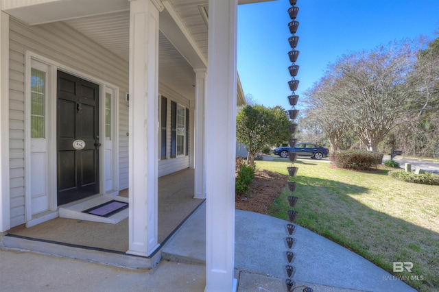 view of patio featuring covered porch