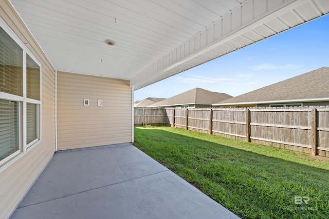 view of yard with a patio