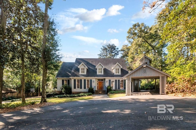 cape cod home with a porch