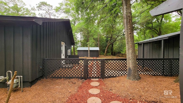 7770 Simmons Dr, Foley, AL 36535 - view of yard with an outdoor structure