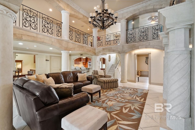 28452 Ono Blvd, Orange Beach, AL 36561 - common area featuring a towering ceiling