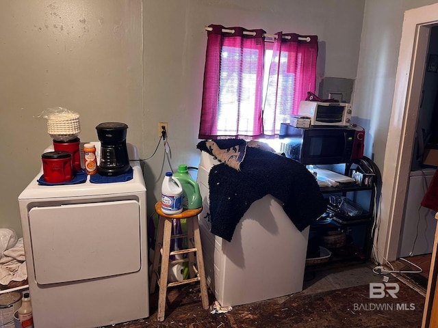 washroom featuring washer / dryer