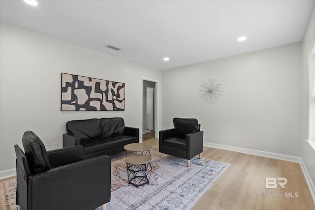 3512 Spring Hill Ave, Mobile, AL 36608 - living area with wood finished floors and recessed lighting