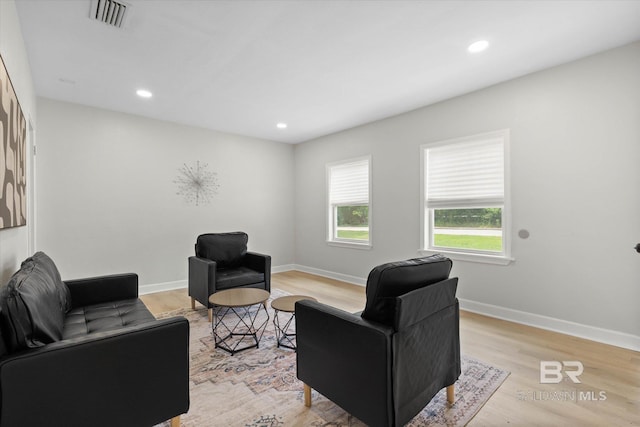 3512 Spring Hill Ave, Mobile, AL 36608 - living area featuring light wood-style flooring and recessed lighting