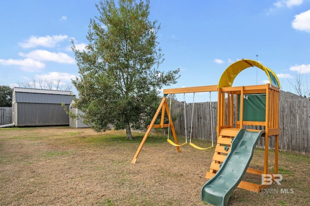 view of jungle gym featuring a yard