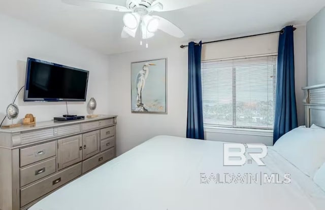 bedroom featuring ceiling fan