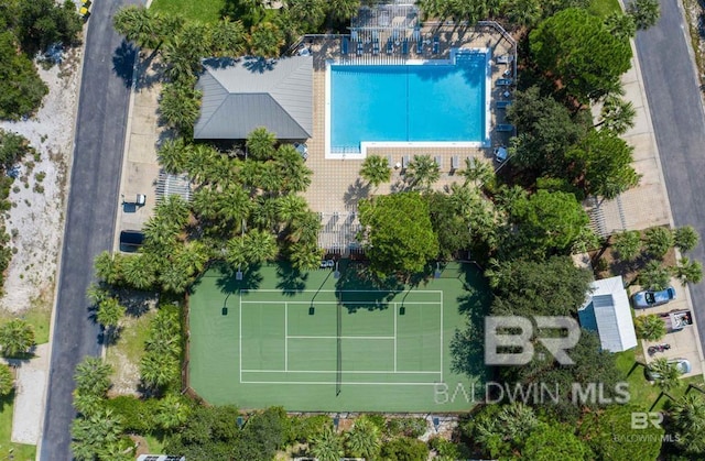 birds eye view of property