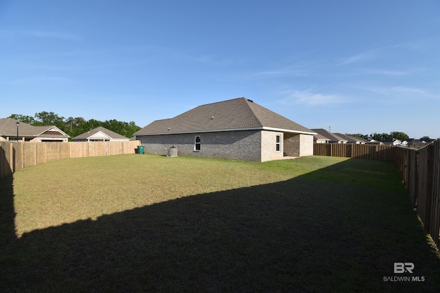1123 Pheasant Cir, Foley, AL 36535 - view of yard featuring a fenced backyard