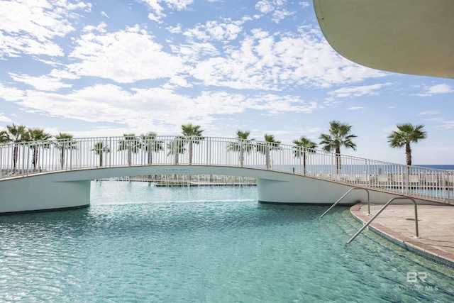 view of swimming pool