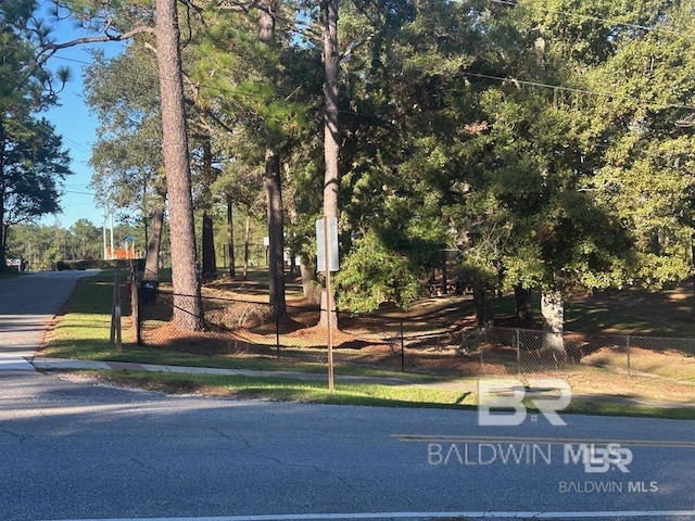 711 Daphmont Dr, Daphne, AL 36526