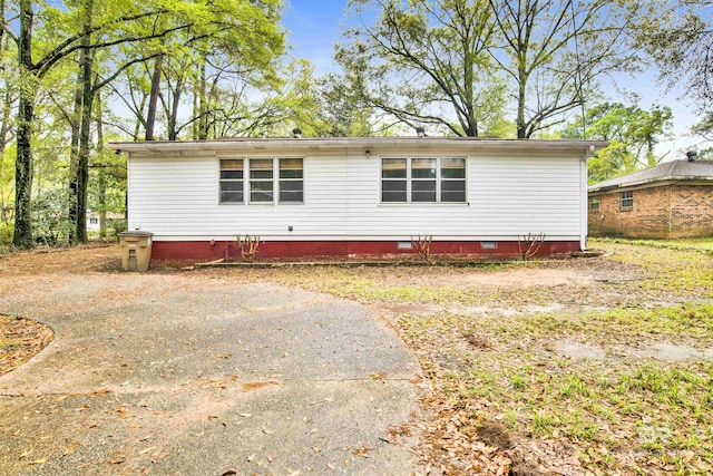 manufactured / mobile home with crawl space