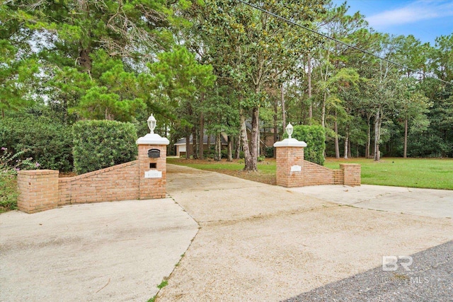 3761 Winford Rd, Mobile, AL 36619 - view of gate featuring a lawn