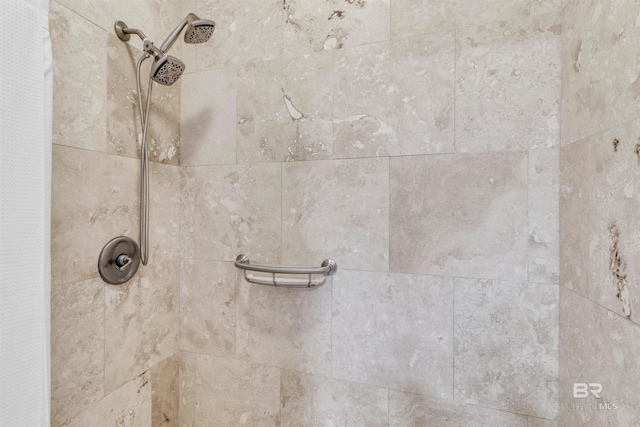 607 Wedgewood Dr, Gulf Shores, AL 36542 - bathroom view of tiled shower