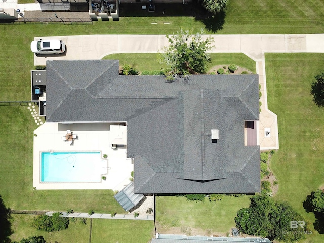 607 Wedgewood Dr, Gulf Shores, AL 36542 - view of subject property with a pool area