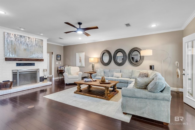 607 Wedgewood Dr, Gulf Shores, AL 36542 - living room with baseboards, ceiling fan, wood-type flooring, crown molding, and recessed lighting