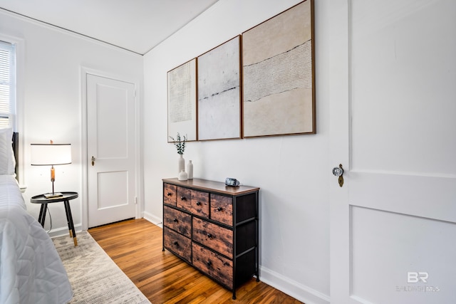 255 Pinehill Dr, Mobile, AL 36606 - bedroom with baseboards and wood finished floors