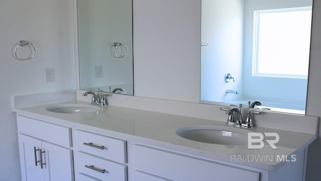 12681 Shoshoney Cir, Fairhope, AL 36532 - full bathroom with double vanity