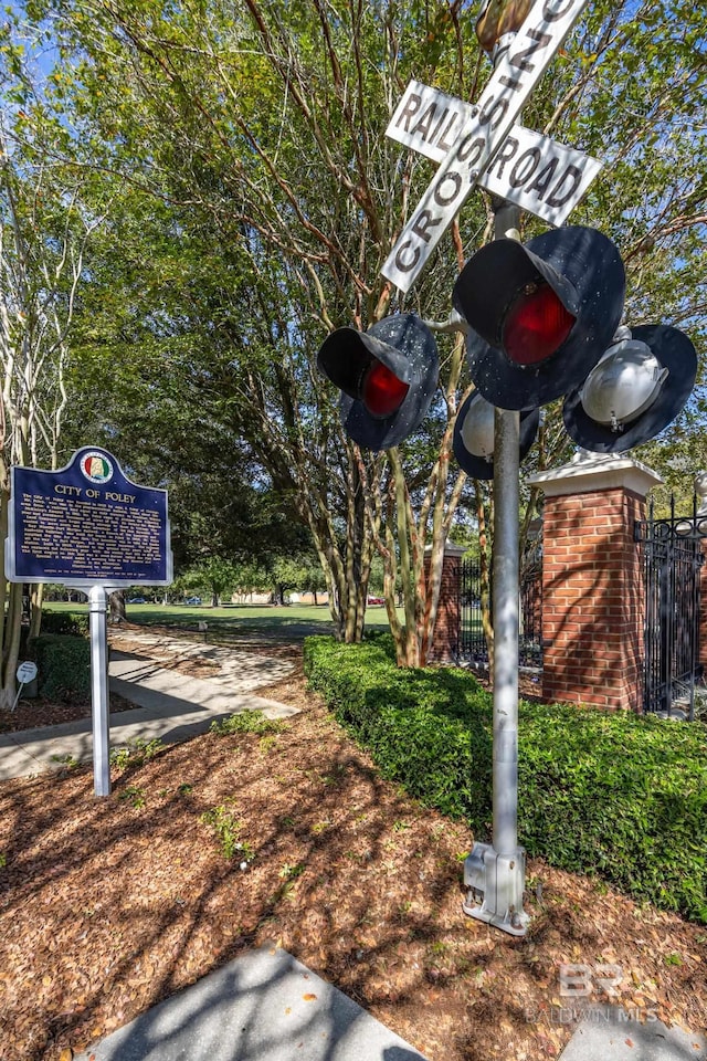 1077 Crown Walk Dr, Foley, AL 36535 - details with fence