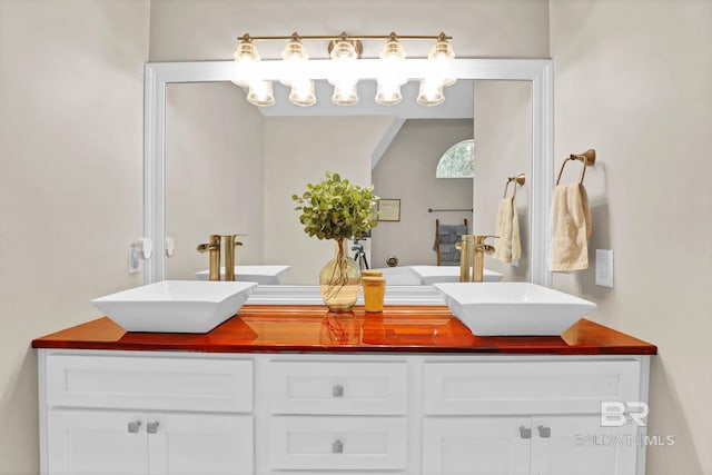 106 Gordon Cir, Daphne, AL 36526 - bathroom with double vanity
