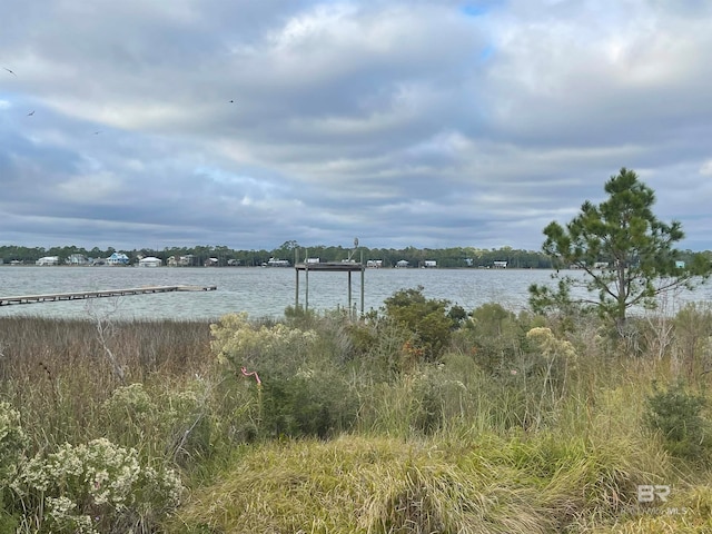 Listing photo 2 for 1320 W Lagoon Ave, Gulf Shores AL 36542