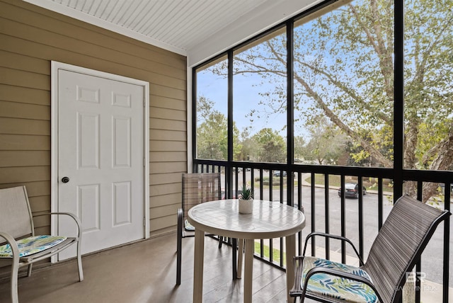 view of sunroom / solarium