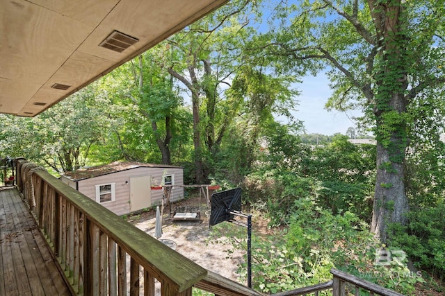 1510 Ponce De Leon Dr, Mobile, AL 36605 - view of wooden deck