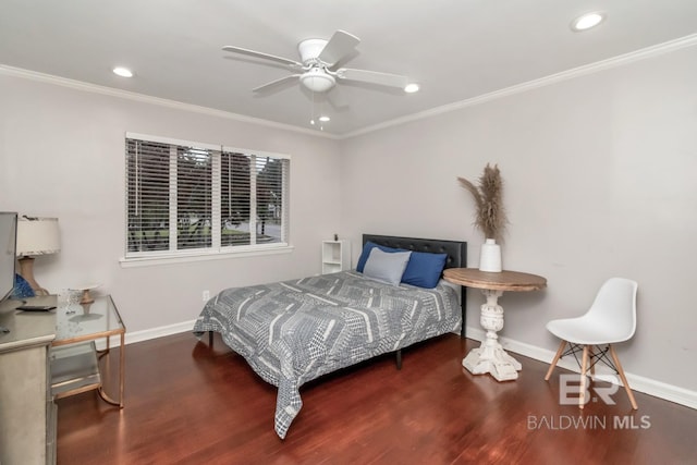 1 Elizabeth Pl, Mobile, AL 36606 - bedroom featuring wood finished floors, baseboards, crown molding, recessed lighting, and ceiling fan