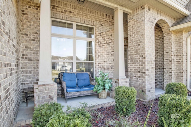 doorway to property with covered porch