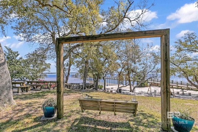 view of yard featuring a water view